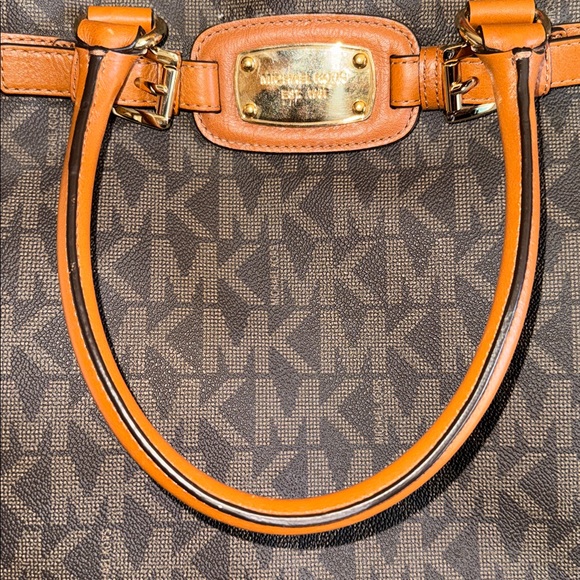 MICHAEL KORS LARGE HAMILTON SIGNATURE TOTE - Picture 11 of 12